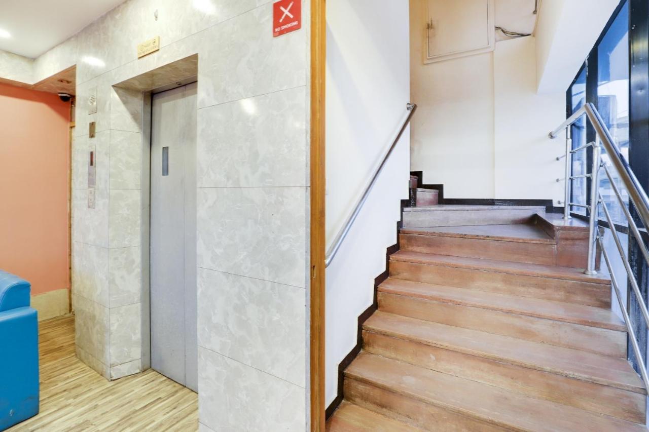 Oyo Hotel Dash Vadodara Dış mekan fotoğraf