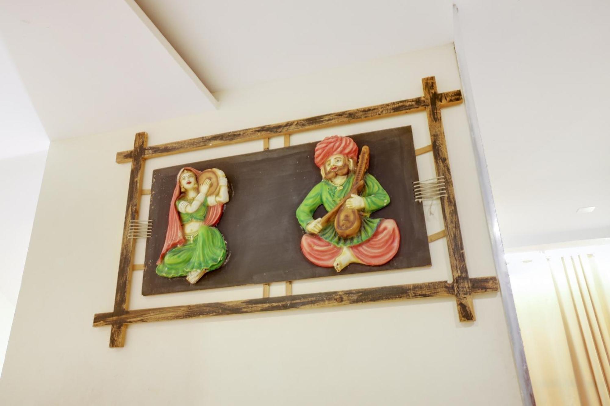 Oyo Hotel Dash Vadodara Dış mekan fotoğraf